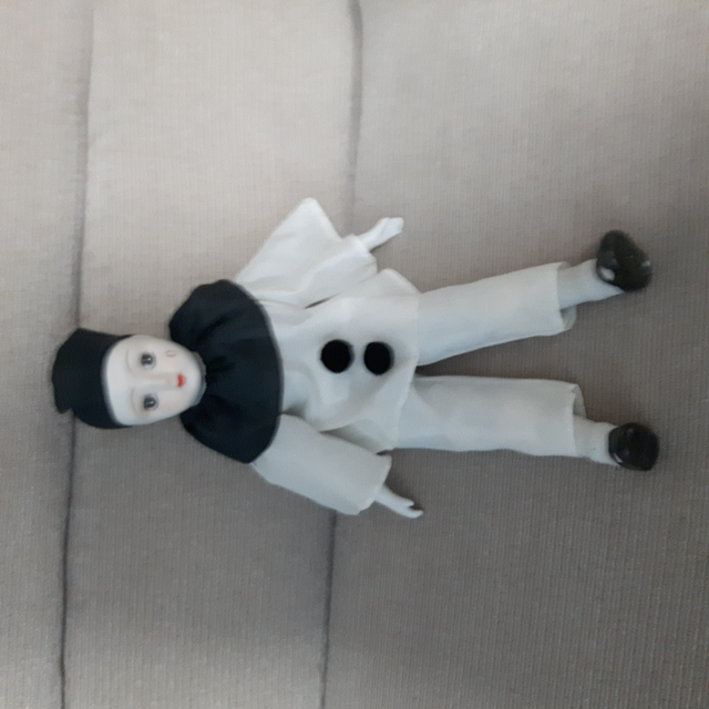 GRAND TOUTOU NEUF PIERROT BLANC NOIR DE 13' HAUT: $15.00 - Photo 2