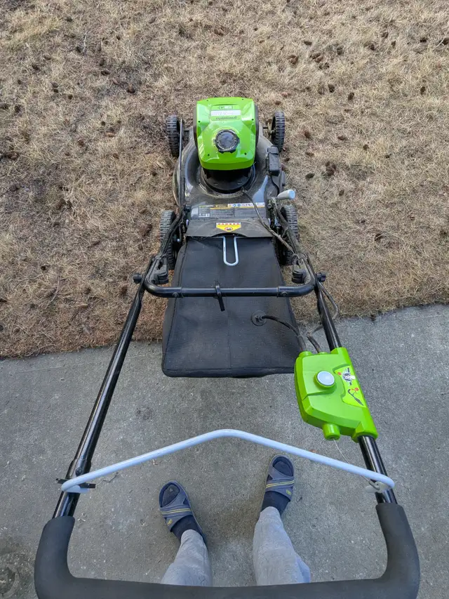 21' Electric Lawn Mower  - Greenworks - Photo 4