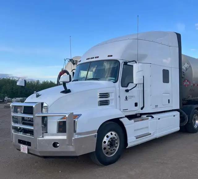 Experienced Class 1 Fluid Hauler