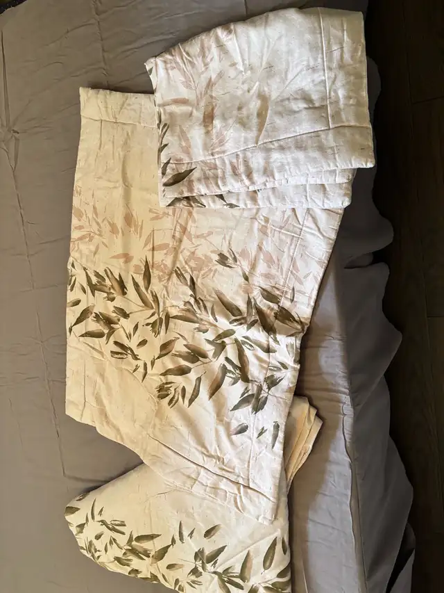 Your choice of two Queen duvet sets-$15 each - Photo 4