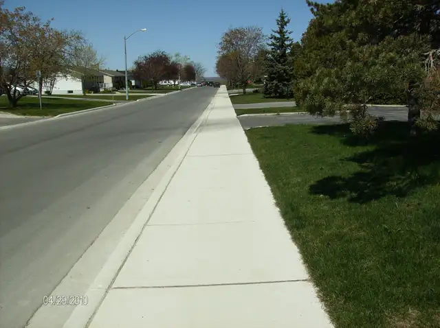 Very private 2 bedroom in a good neighborhood - Photo 9