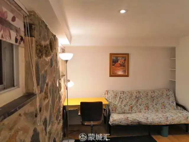 Full furnished room available All included - Photo 2
