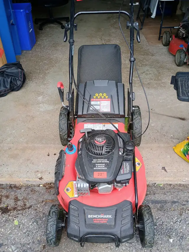 Used Lawn Mower - Photo 5
