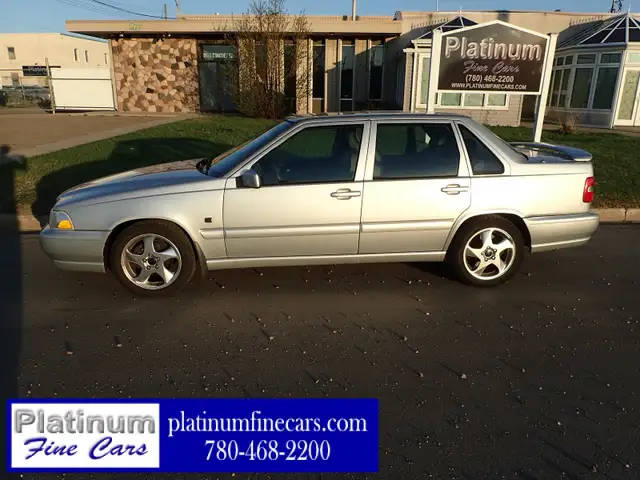 1999 Volvo S70 Series Sedan T5 - Photo 3