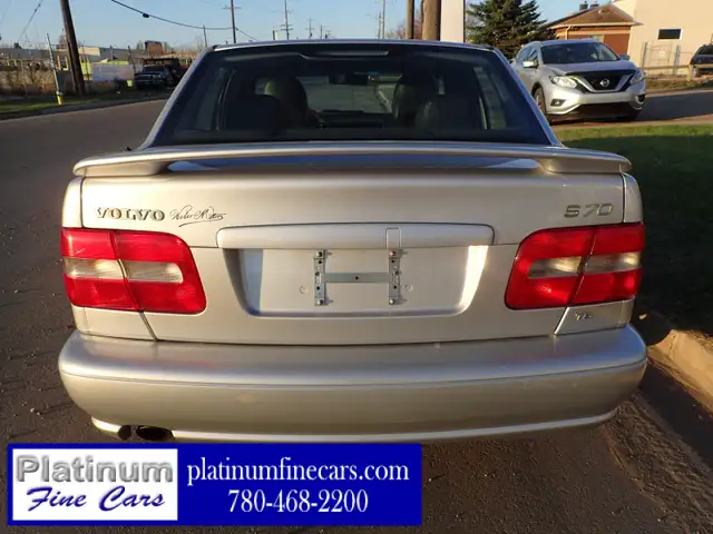 1999 Volvo S70 Series Sedan T5 - Photo 5