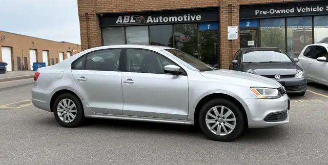 2013 Jetta SunroofAlloy wheels