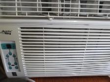 Air climatisé Arctic King 10,000BTU pour fenêtre