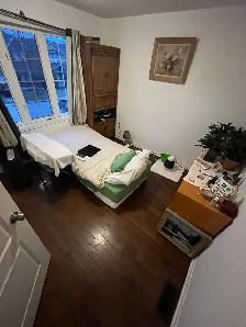 Private Room Prime Mississauga,Near Derry Rd & Winston Churchill