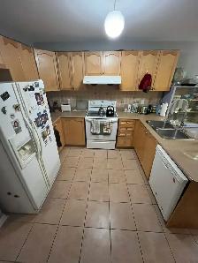 Private Room Prime Mississauga,Near Derry Rd & Winston Churchill - Photo 3