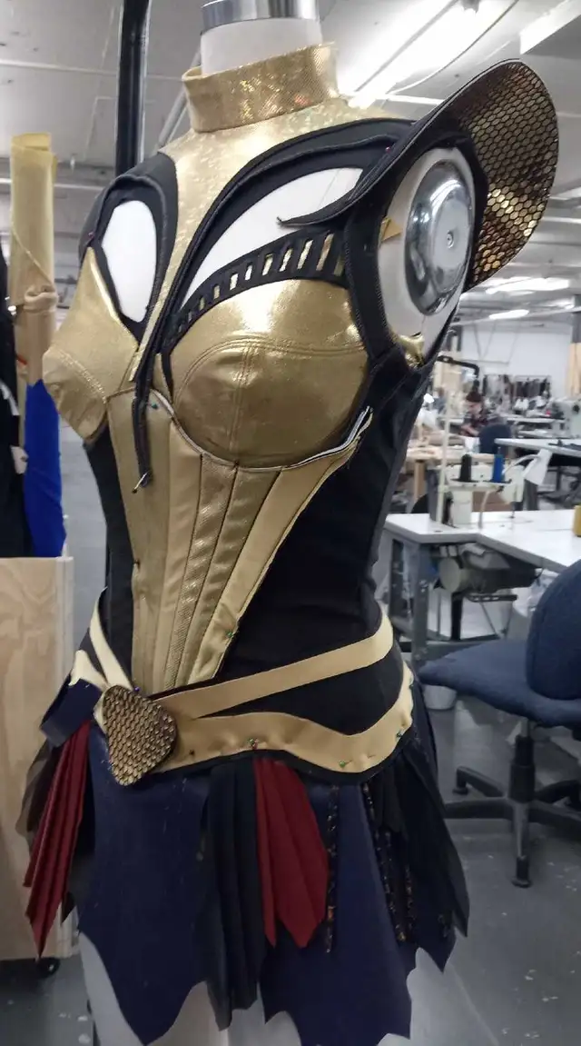 Altération de robe de bal et autre - Photo 3