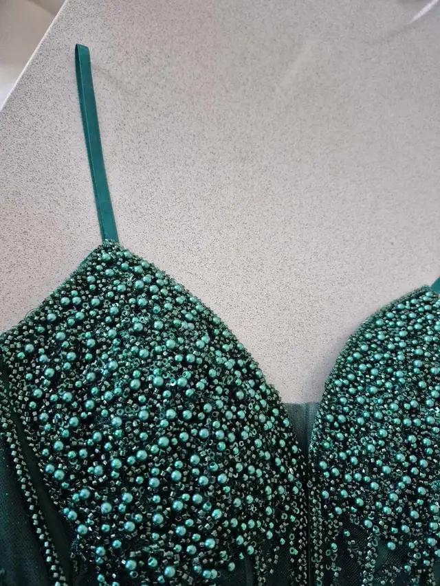 Altération de robe de bal et autre - Photo 6