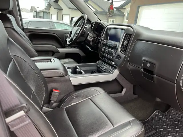 2016 Chevy Silverado 4x4 Z71 - Photo 6
