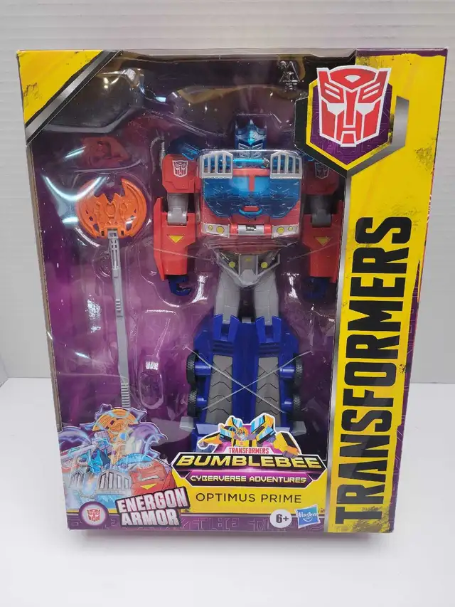Transformers Optimus Prime Cyberverse Adventures NEW