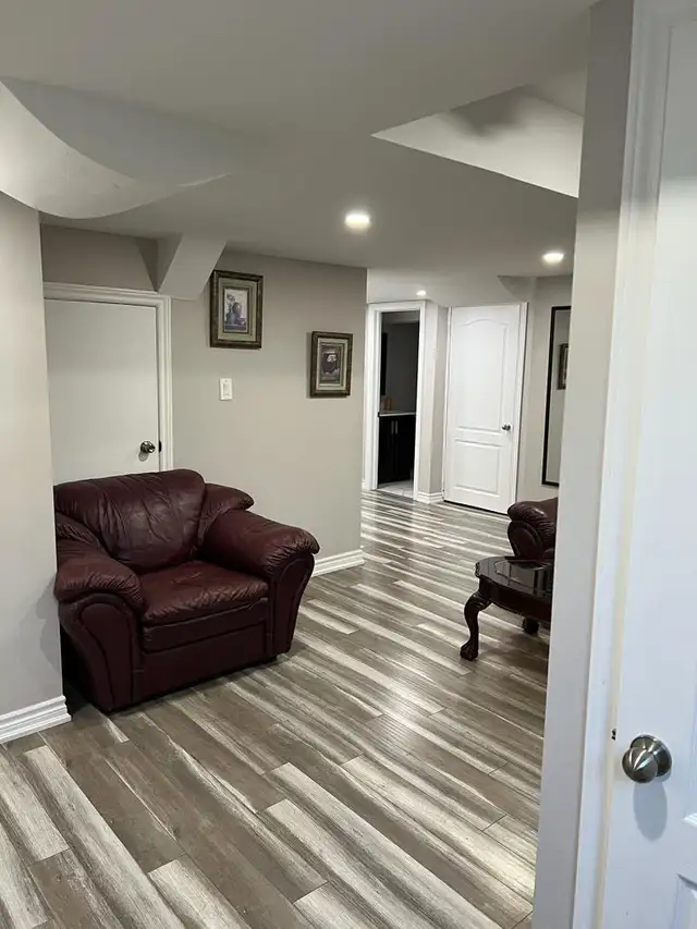 Private furnished room with car parking June 1 in Brampton