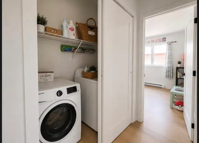 NEW 3-Bedroom Apart | 2 Parking | Internet Included | Near RE - Photo 9