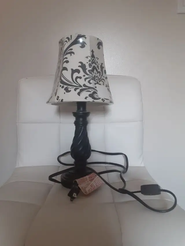 BRAND NEW (Never used) NIGHT LAMP - 2 Pieces