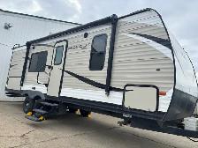 2018 Keystone Hideout 22RBWE - outdoor kitchen!