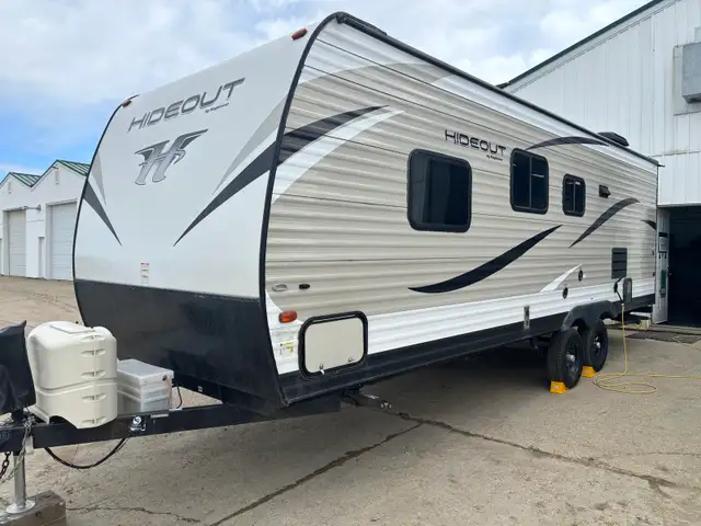 2018 Keystone Hideout 22RBWE - outdoor kitchen! - Photo 2