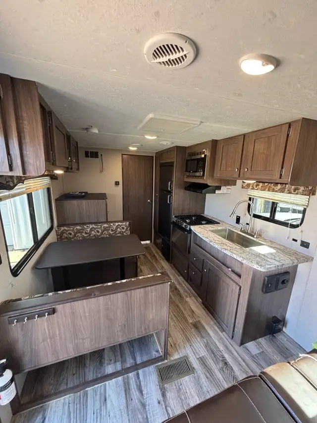 2018 Keystone Hideout 22RBWE - outdoor kitchen! - Photo 6