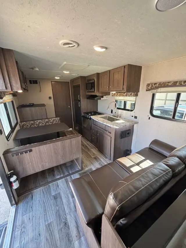 2018 Keystone Hideout 22RBWE - outdoor kitchen! - Photo 9