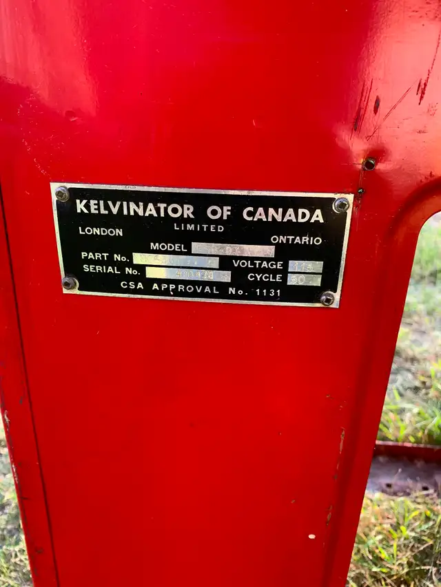 Old Coca Cola vendo pop machine - Photo 7