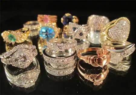ESTATE SALE  JEWLWERY GOLD  AND COLECTABLE WATCHES - Photo 4
