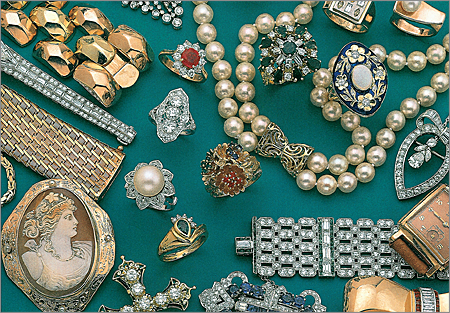 ESTATE SALE  JEWLWERY GOLD  AND COLECTABLE WATCHES - Photo 6