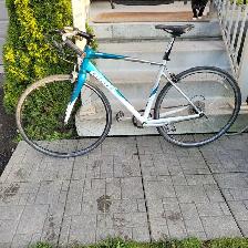 Giant Avail Hybrid/commuter bike