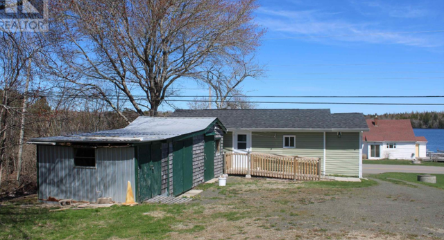 Digby NS Real Estate: 1-Bed Waterfront Lakeview Home'. - Photo 21