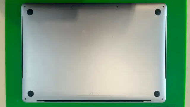 MacBook Pro, 15-inch, 1TB, 16GB RAM, 2016 - Photo 5