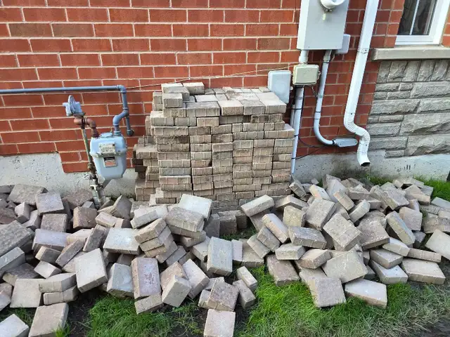 Free bricks! - Photo 4
