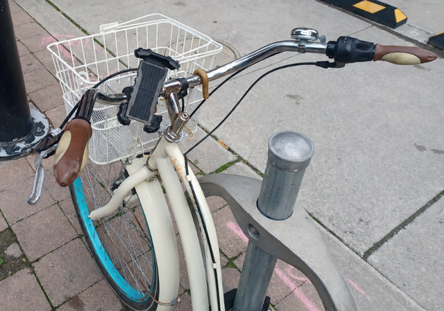 Schwinn Fairhaven Women's Bike - Photo 2