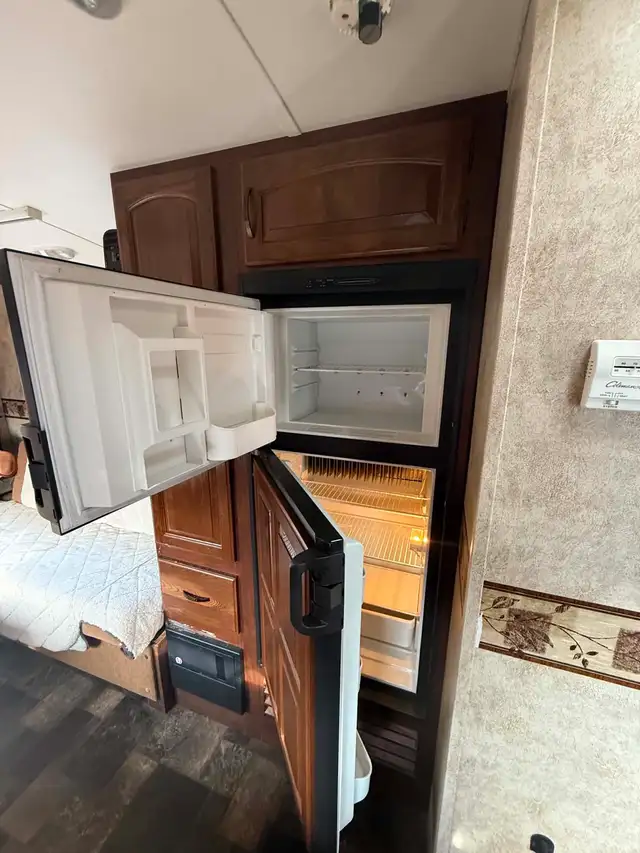 Camper - Toy Hauler:  keystone outback 230 rs - Photo 9
