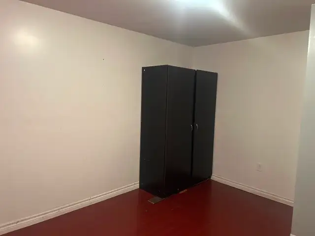 2 bedroom Basement for rent - Photo 5