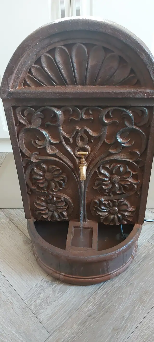 Decorative Fountain - Photo 4