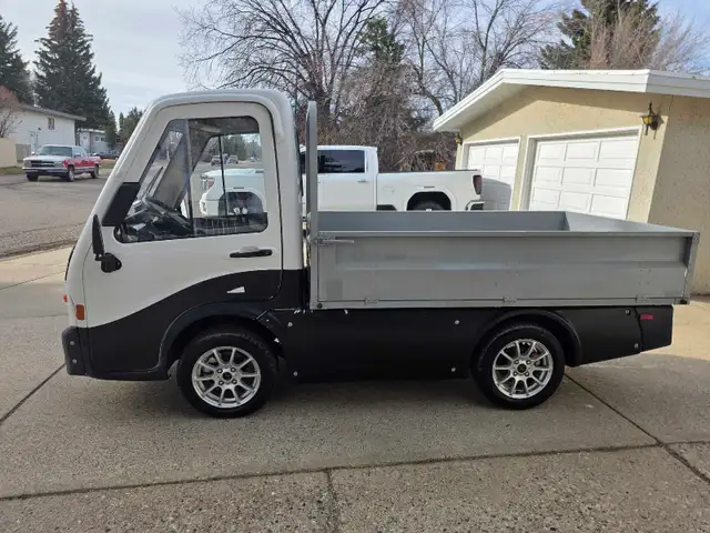 Club Car Low Speed Vehicle/truck (72 volt) - Photo 2