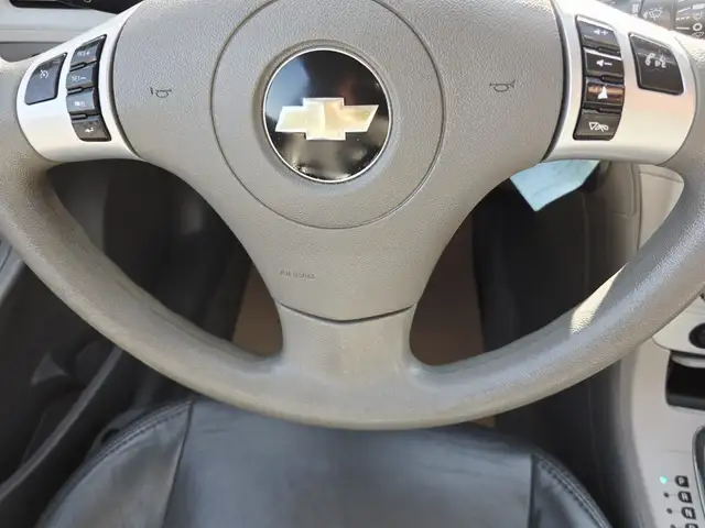 2009 Chevrolet Malibu Hybrid Leather Heated Seats - Photo 16