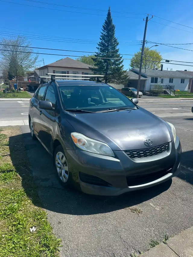 Toyota Matrix 1.8l XR automatique très econo pas taxes à payer !