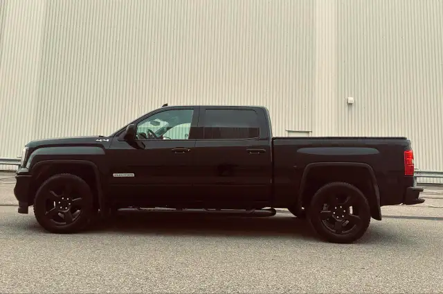 2017 GMC Sierra 1500 Crew Cab SLE Elevation Pkg Triple Black Loa - Photo 7