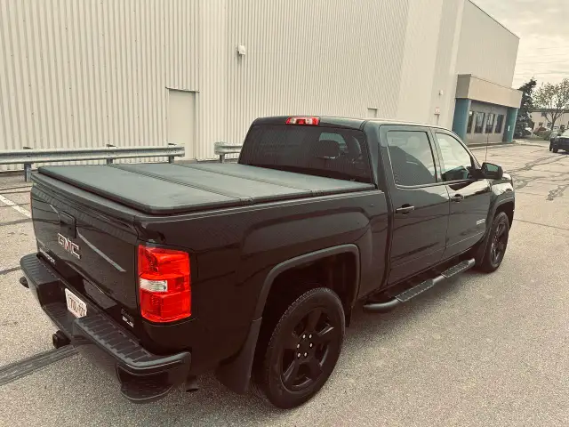 2017 GMC Sierra 1500 Crew Cab SLE Elevation Pkg Triple Black Loa - Photo 12