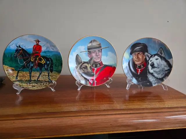 RCMP PLATE COLLECTION