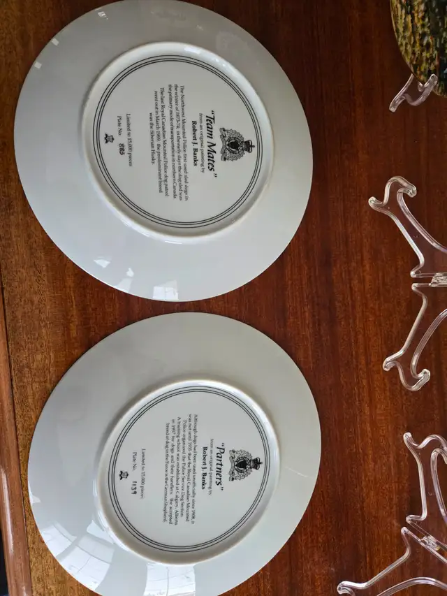 RCMP PLATE COLLECTION - Photo 2