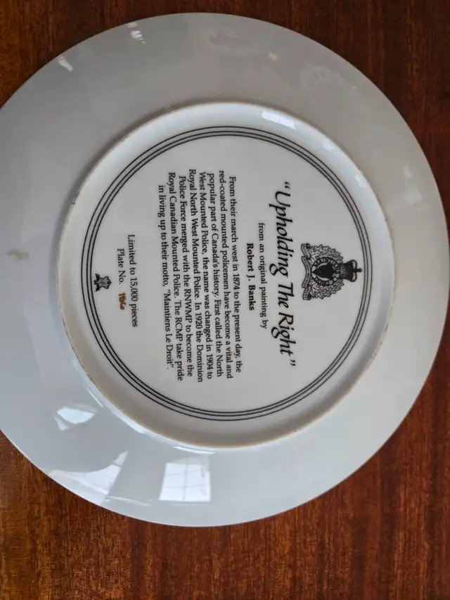 RCMP PLATE COLLECTION - Photo 3