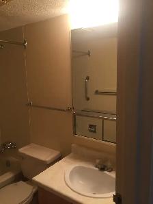 1 Bdrm, Main Fl, No Stairs, In Suite Laundry, Quiet Adult Bldg, - Photo 8