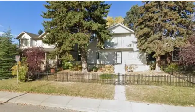 RENOVATED PARKDALE HOME – 5-MIN WALK TO FMC _June 1 available - Photo 2