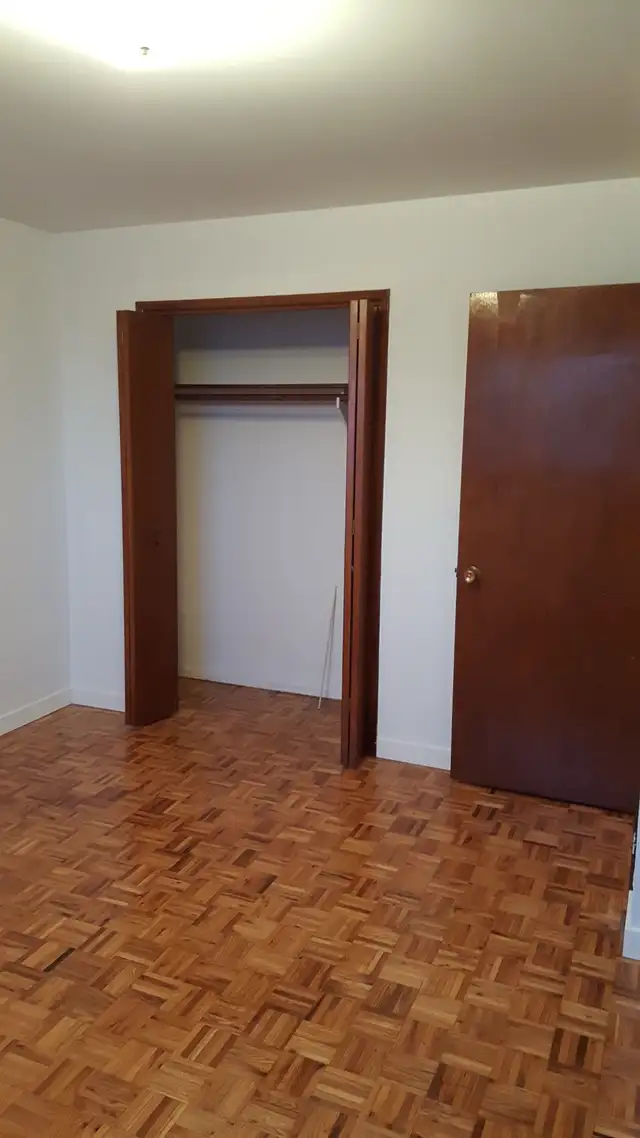 one bedroom, 2 floors available June 1 - Photo 4