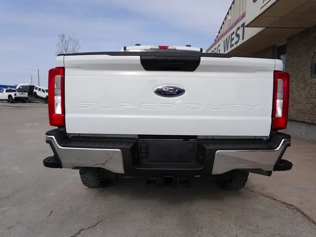 2024 Ford F-250 4WD - 6.75' Box -7.3L V8 GODZILLA ENGINE - LOW K - Photo 13