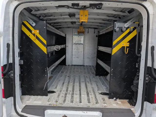 2018 Nissan NV Cargo - Photo 9