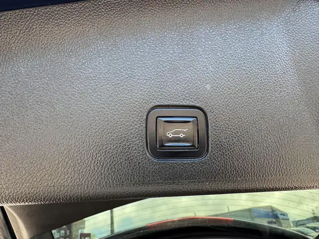 2012 Cadillac SRX Premium - Photo 4