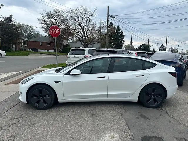 2023 Tesla Model 3 RWD - Photo 4